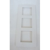 Plaque de finition triple blanche 3 postes verticale entraxe 60mm pour appareillage mural NIKO 101-7630