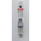 Interrupteur compact 1F 25A 250/415V AC E211-25-10 ABB 703001